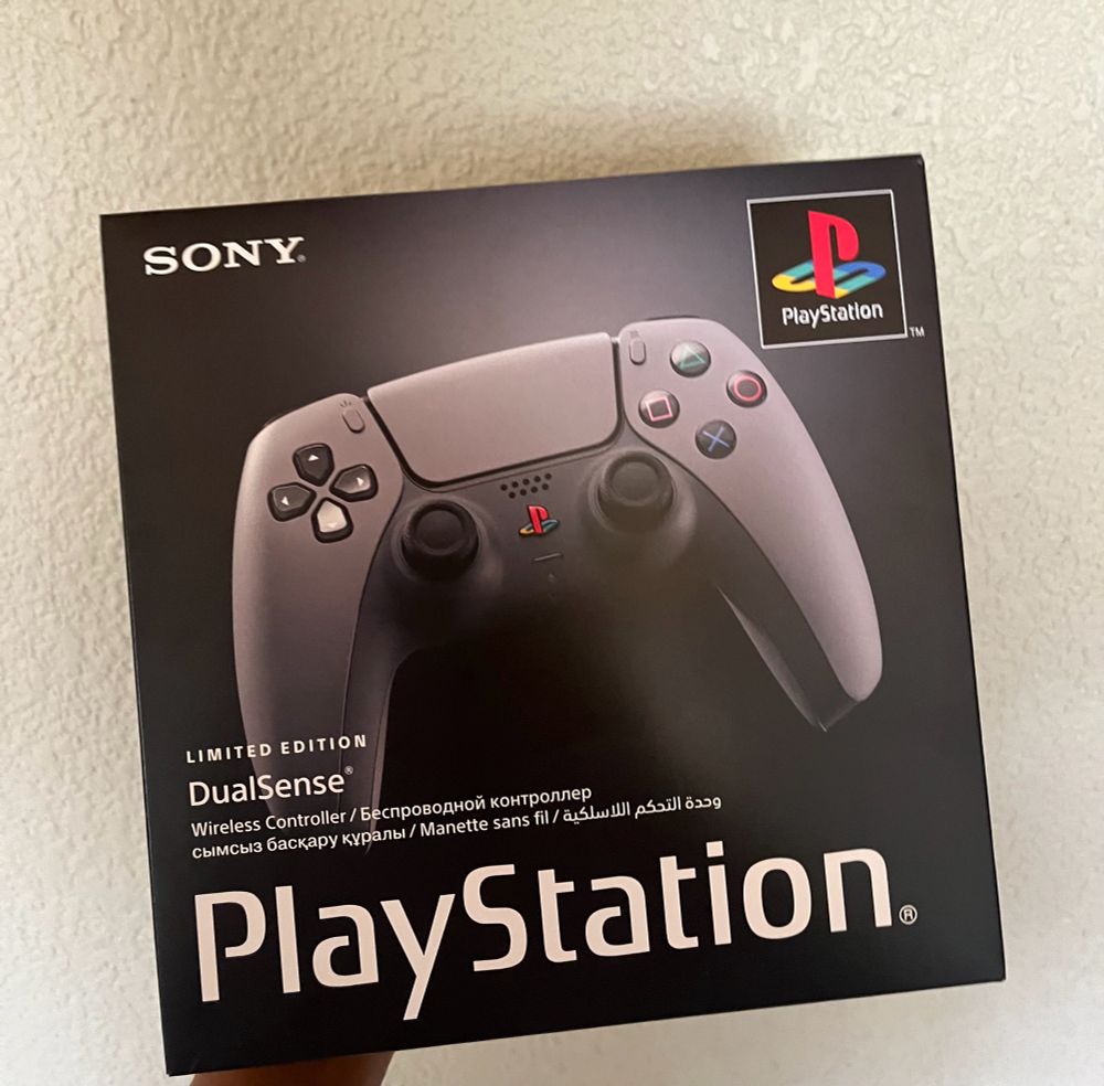 30th anniversary ps5 controller box
