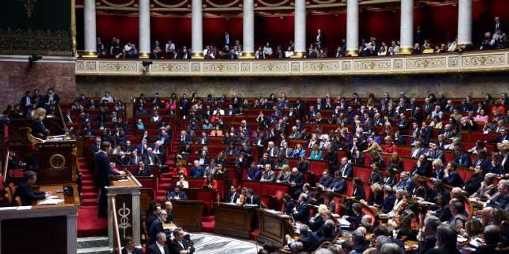 Violences sexuelles dans le sport : le Parlement adopte à l’unanimité une proposition de loi pour mieux protéger les mineurs