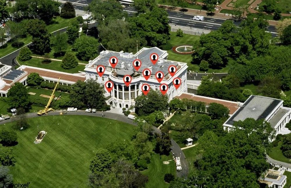 An image of The White House, covered in 12 sex offender markers.