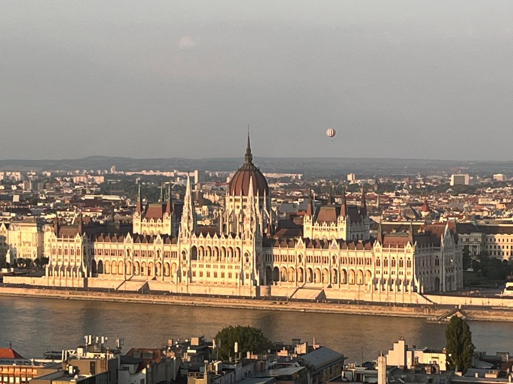 tomo Osaka lon tenpo suno