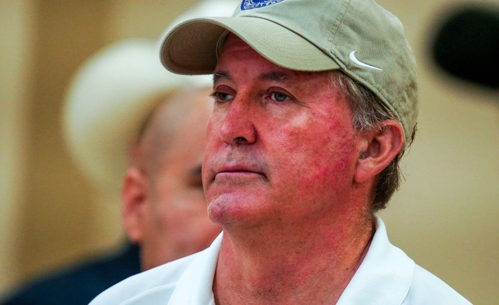 Ken Paxton is seeking a writ of mandamus that would compel Taylor Bruck to file a Texas judgment in state court.