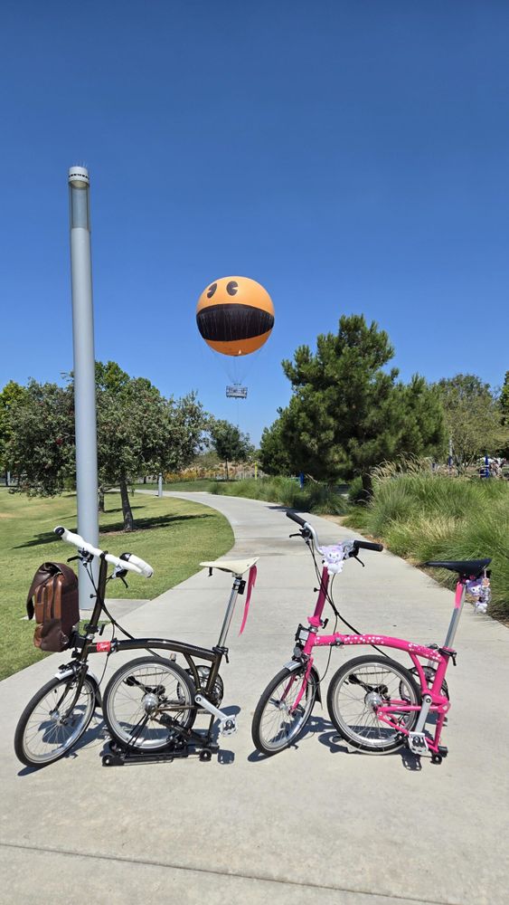 Brompton Pac-Man balloon