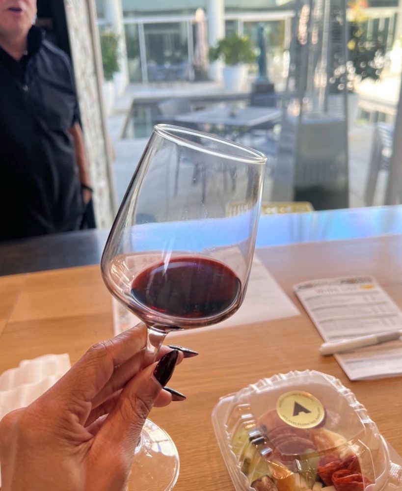 Nails matching the red wine