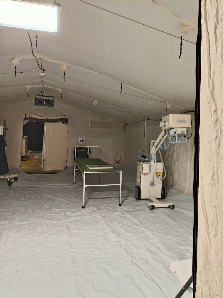 Röntgenlaite ja sänky. 