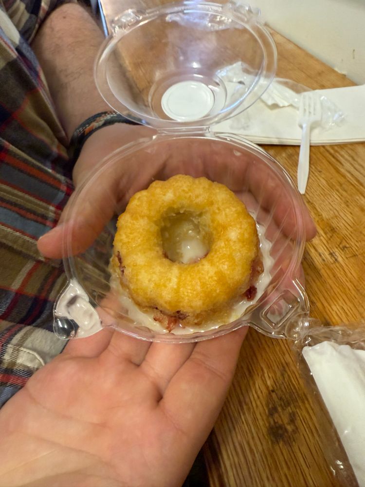 Bundt cake with glaze