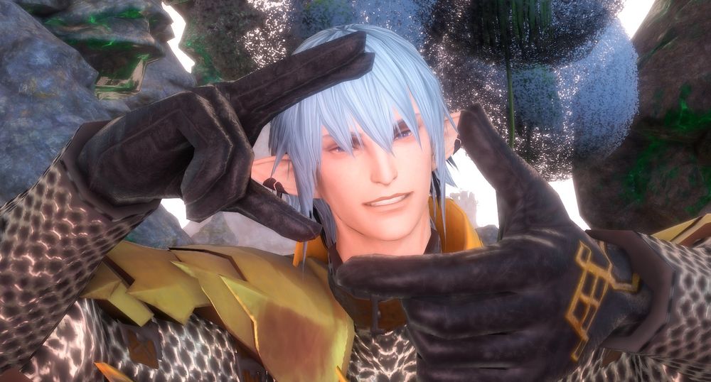 Haurchefant is grinning and making a picture “frame” motion with his hands.