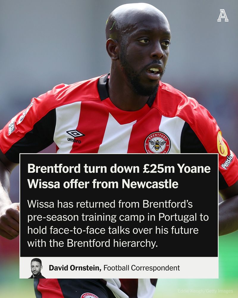 Yoane Wissa of Brentford FC during the Premier League match between Brentford FC and Crystal Palace FC at Gtech Community Stadium on August 18, 2024 in Brentford, England.