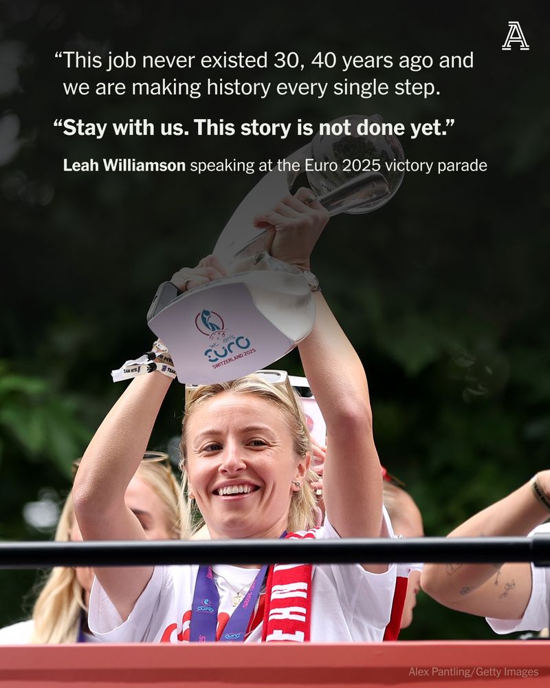 Leah Williamson of England lifts the UEFA Women's EURO trophy during the England Women's team victory parade and celebration on July 29, 2025 in London, England. England defeated Spain in the UEFA Women's EURO 2025 Final to retain the trophy on 27 July. 