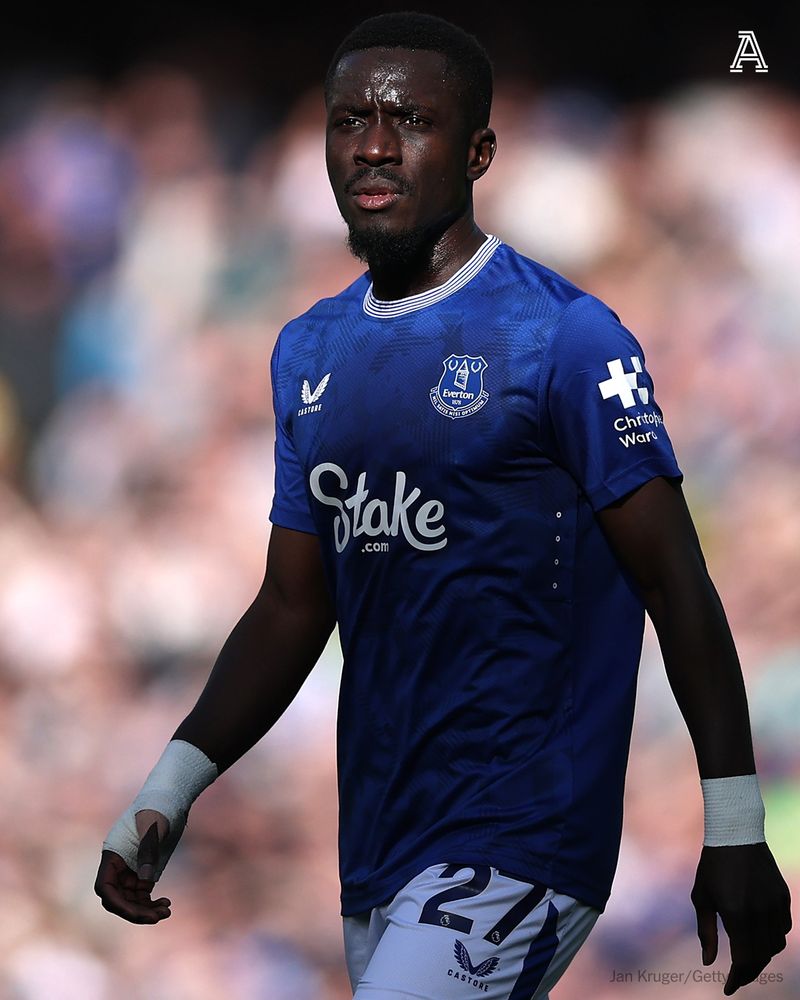 Idrissa Gueye of Everton in action during the Premier League match between Everton FC and Manchester United FC at Goodison Park on February 22, 2025 in Liverpool, England.