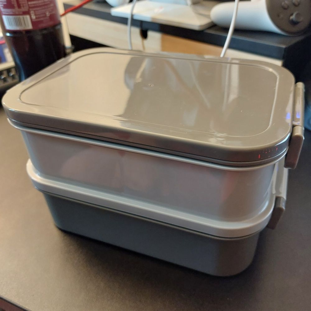 Bento box not opened yet.