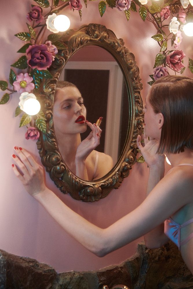 Title: Lip Check

Photographer: Jamie Nelson

Medium: Chromogenic print on Fuji crystal archive type 'c' lustre paper, signed and numbered by the artist

Edition:
✨ Regular Format: 1 to 50 + 2 AP
✨ Medium Format: 1 to 25 + 2 AP
✨ Large Format: 1 to 15 + 2 AP

Size:
✨ Regular Format: 76.2cm x 50.8cm
✨ Medium Format: 114.3cm x 76.2cm
✨ Large Format: 152.4cm x 101.6cm

Year: 2024

Good To Know:
✨ Printed to order
✨ Shipped direct from the artist's studio in a heavy-duty art tube
✨ Accompanied by a CoA (Certificate of Authenticity) issued by the artist
✨ Certificate is printed on premium deckle edged mould-made paper with a Hahnemuhle watermark and fluorescent security fibers
✨ Two matching, serialised numbered holograms are applied to the certificate and print to guarantee authenticity and reduce risk of forgery

Price:
✨ Regular Format: USD $6,000
✨ Medium Format: USD $8,500
✨ Large Format: USD $10,500

Prices: Free shipping; excludes applicable import duties / charges.