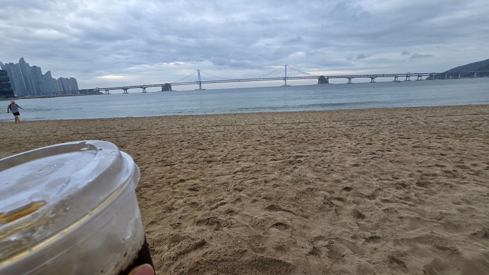 海へでモーニングコーヒー