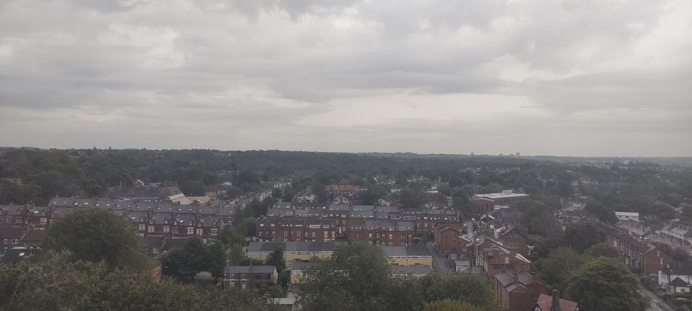 Grey skies to the horizon 