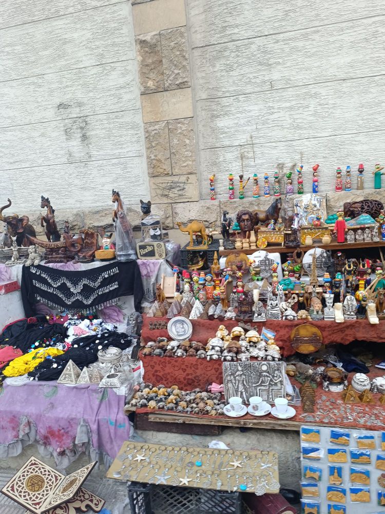 gifts
bazaar
mobile photography