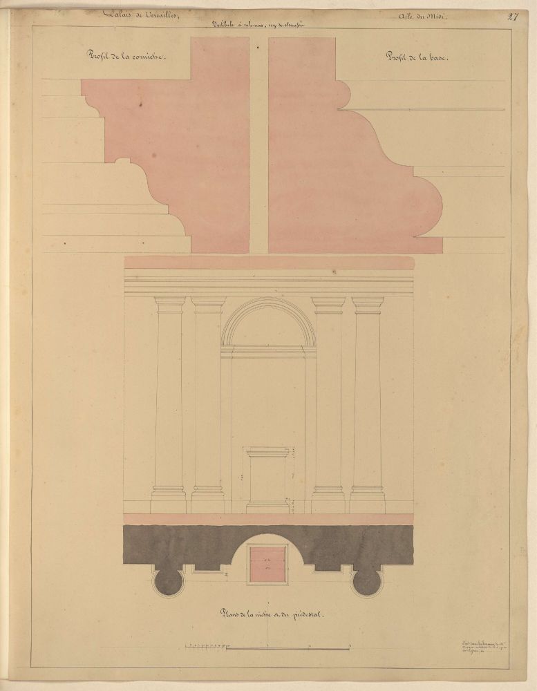 L’image est une planche de dessin architectural technique, réalisée à la main à l’encre et colorée avec des lavis (rosé, gris). Elle se lit de haut en bas, en trois parties :
1. Partie supérieure gauche : "Profil de la corniche". Forme verticale complexe, en escalier, avec des ressauts et moulures successives. Représente la section transversale de la corniche (partie haute d’un mur ou d’un entablement). Colorée en rose pâle, soulignant les reliefs. Lignes nettes, courbes adoucies, et une alternance d’avancées et de retraits.
2. Partie supérieure droite : "Profil de la base". Similaire dans le style au profil de la corniche, mais inversé et plus trapu. Forme en escalier avec une grande courbe concave centrale, typique des bases monumentales. Aussi coloré en rose, encadré de lignes horizontales de repère. Représente la base d’un piédestal ou d’une colonne, vue en coupe.
3. Partie inférieure : "Plan de la niche et du piédestal" Dessin en élévation frontale : montre une façade intérieure d’un vestibule à colonnes. Six colonnes cannelées (de style classique) encadrent une grande niche en plein cintre (arc arrondi) contenant un socle ou piédestal. En bas, une vue en plan (vue de dessus) montre la disposition au sol du piédestal et de la niche. La niche est représentée en demi-cercle. Le piédestal est au centre, encadré de deux volumes circulaires (probablement les bases des colonnes). Style graphique : Dessin technique très précis, lignes fines et régulières. Utilisation d’un lavis rose pour les coupes de matériaux et gris foncé pour indiquer les pleins (masses solides). Texte manuscrit élégant pour les titres et légendes.
