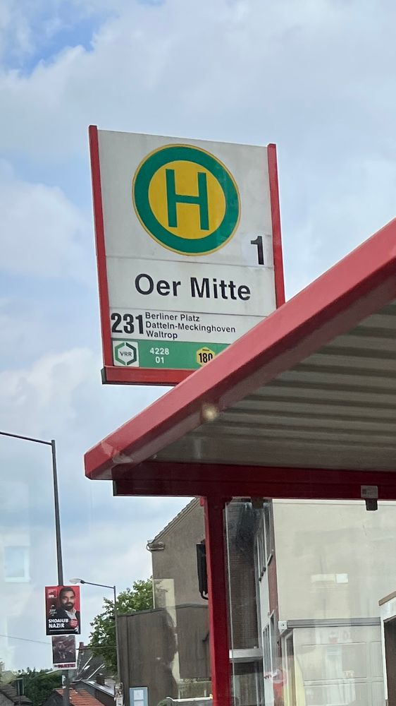 Bushaltestellenschild Oer-Mitte