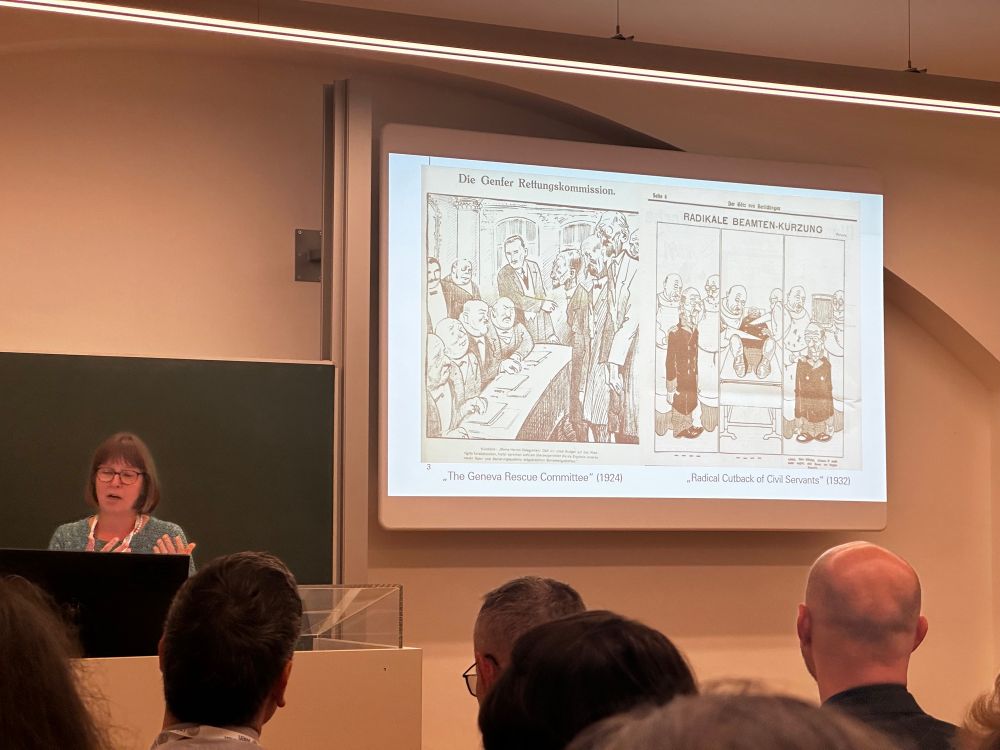 Therese Garstenauer beim Vortrag