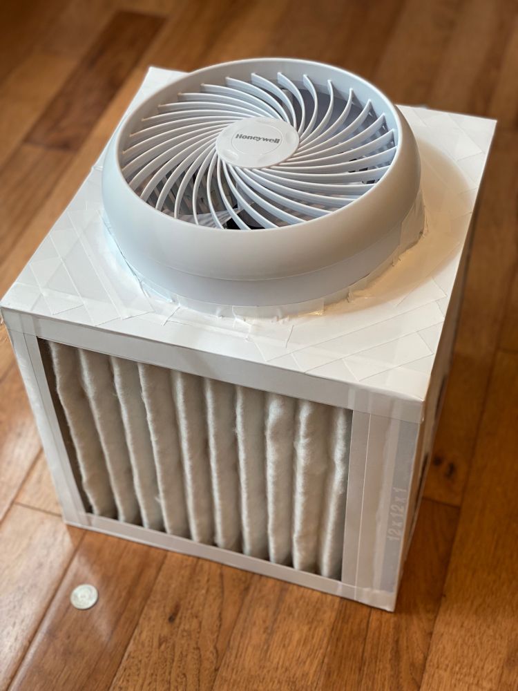 Mini Corsi-Rosenthal box with a Honeywell HT-904 9 inch fan