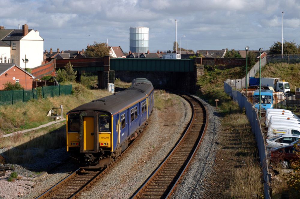 TOCs Past: Northern Rail | DG12935. 150218. Southport. 4.10.07.