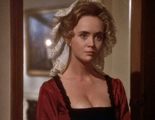 Lysette Anthony as Angelique the witch is a worthy successor to Lara Parker.  