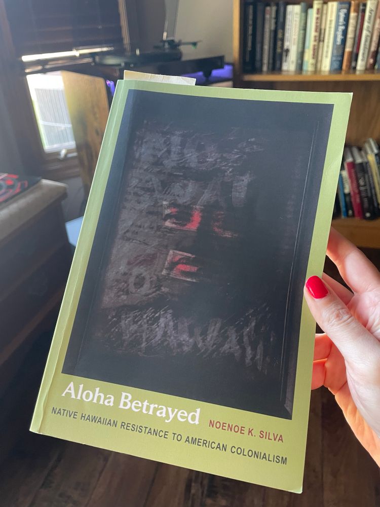 Book cover for Aloha Betrayed by Noenoe K. Silva.
