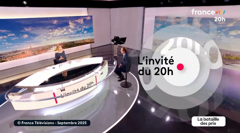 Le plateau du 20 heures de France avec Léa Salamé, Michel-Édouard Leclerc et la pastille “L'invité du 20h”.