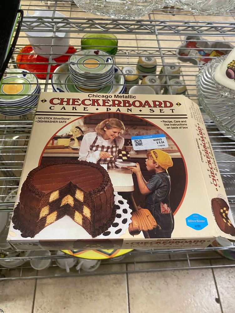 Vintage-ish Checkerboard cake pan set to make a cake checkered on the inside 