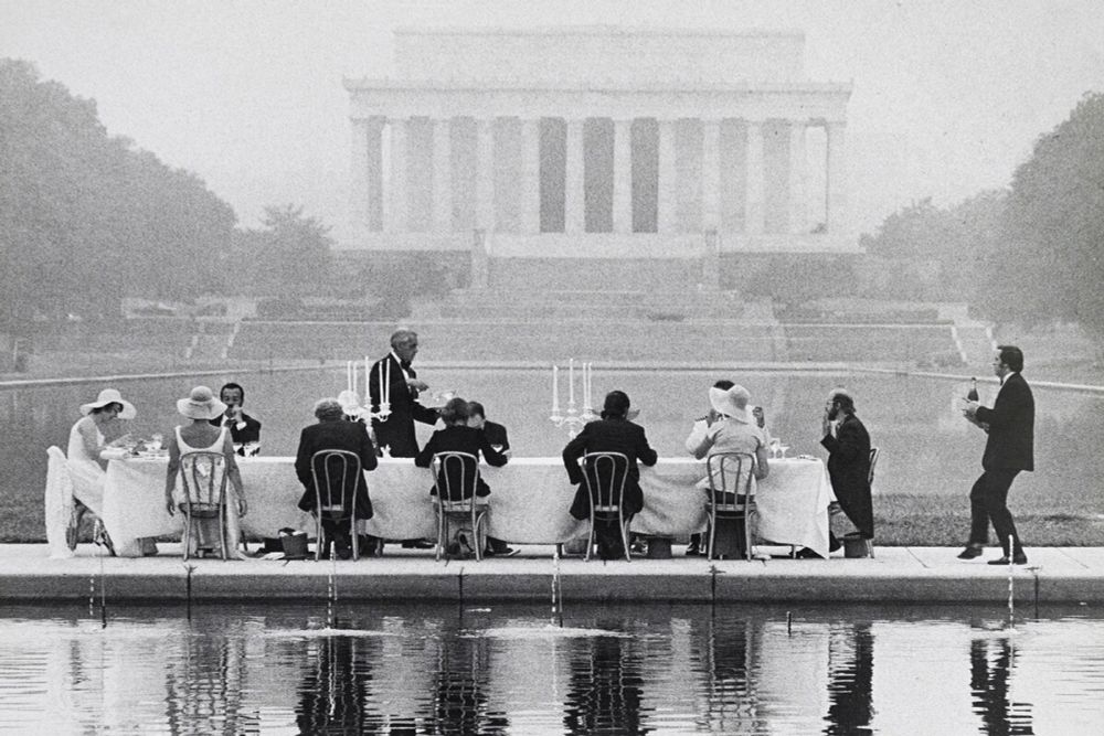 This photo on the National Mall captivated the country decades ago. The real story behind it remained a mystery — until now.