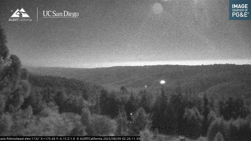 An image from AlertWildfire: Fish Rock East, Mendocino County, CA
🗺38.8340, -123.5303 🧭176° ⛰1165 ft
https://ops.alertcalifornia.org/cam-console/1975