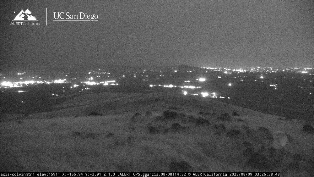 An image from AlertWildfire: Colvin Mtn 1, Tulare County, CA
🗺36.4507, -119.1512 🧭156° ⛰1572 ft
https://ops.alertcalifornia.org/cam-console/1903