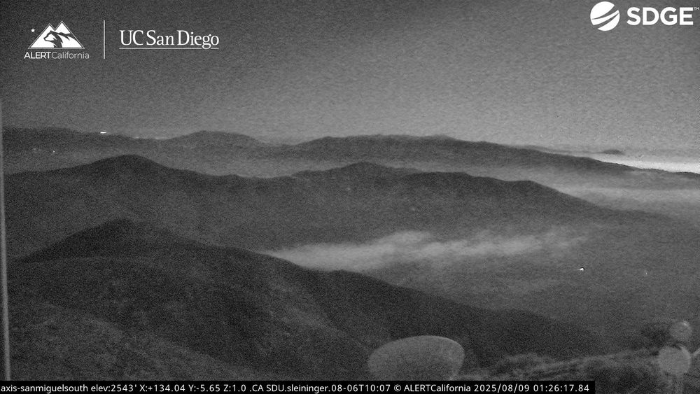 An image from AlertWildfire: Mt San Miguel South, SanDiego County, CA
🗺32.6968, -116.9364 🧭134° ⛰2546 ft
https://ops.alertcalifornia.org/cam-console/2191