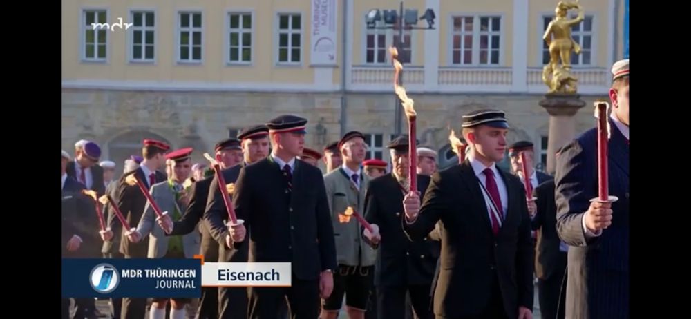 Burschenschaftler mit Fakeln