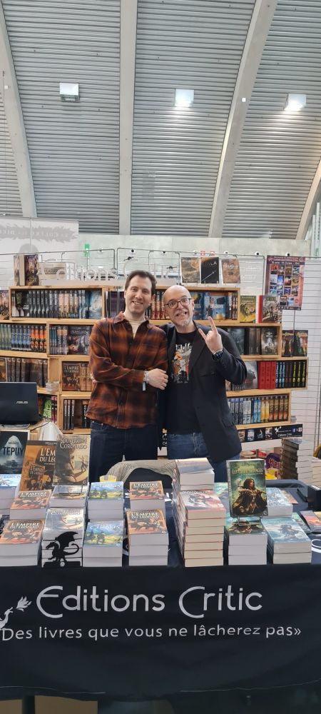 Emmanuel Chastellière, avec Lionel Davoust qui fait une tronche de debile. 