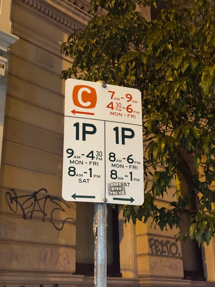 C 7am-9am Mon Fri, 1P 9am-430 pm, cinq lignes de ca avec des flèches 