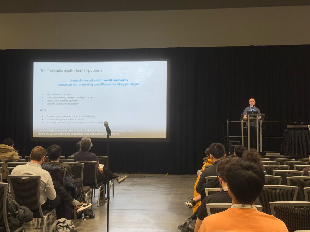 Sander Dieleman presenting at NeurIPS ON Multimodal Iterative Refinement