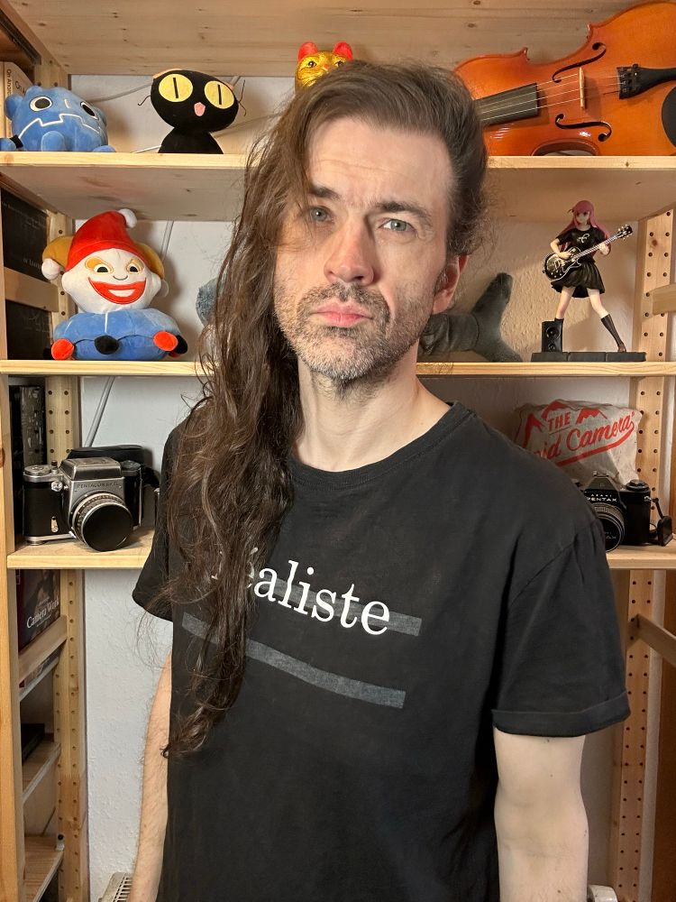 Some middle aged white dude with hair that has been growing for 1654 days