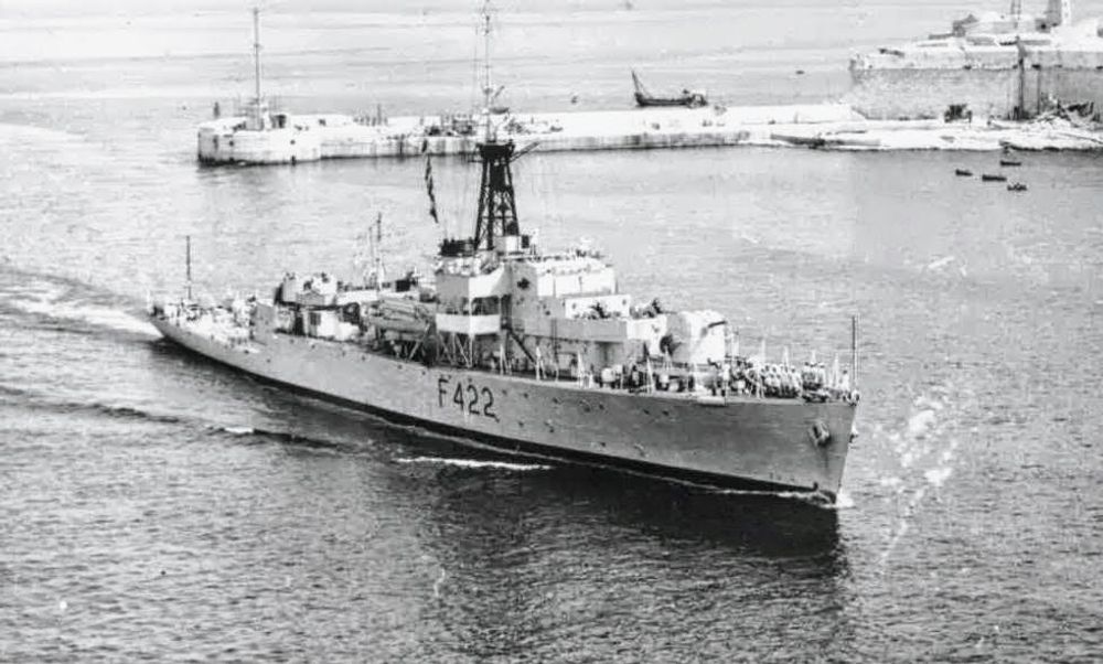 Loch Class Frigates – HMNZS Hawea (F422), formerly HMS Loch Eck (K422)