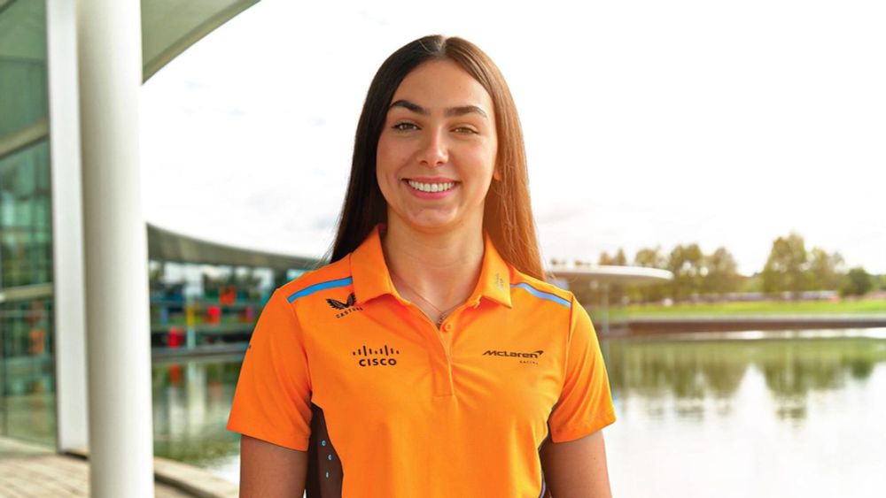 Ella Lloyd é confirmada pela McLaren para disputar temporada 2025 da F1 Academy • BP • Boletim do Paddock • O lado nerd do automobilismo