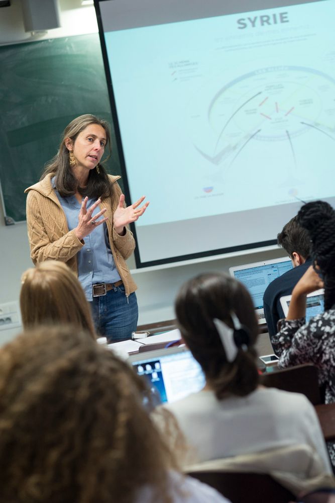 Cours de géographie de Delphine Pagès-El Karoui, enseignante au département Etudes arabes © Grégoire Maisonneuve / Inalco