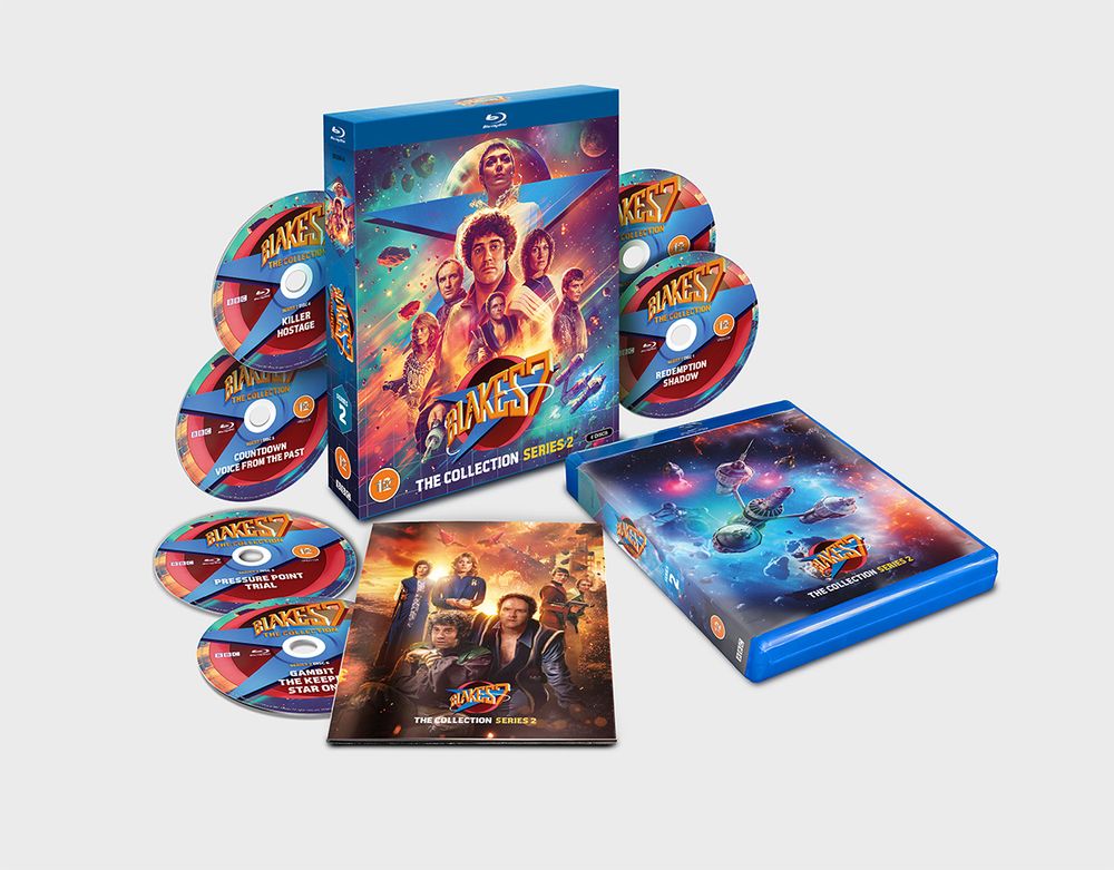 The full packshot with all its goodies. 