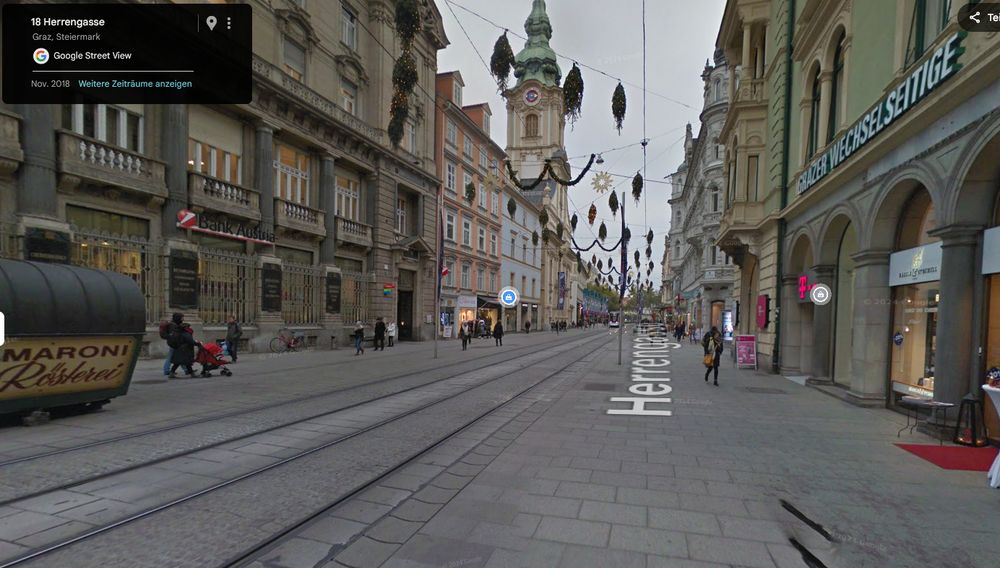 Herrengasse Graz mit Weihnachtsdeko.