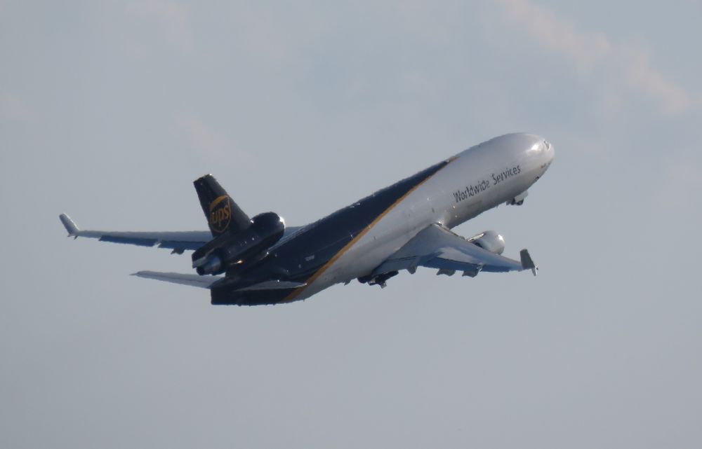A UPS ME-11 departs PHL