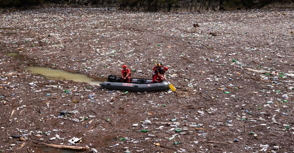 Nach Unwetter: Tonnen von Müll treiben Richtung Adria