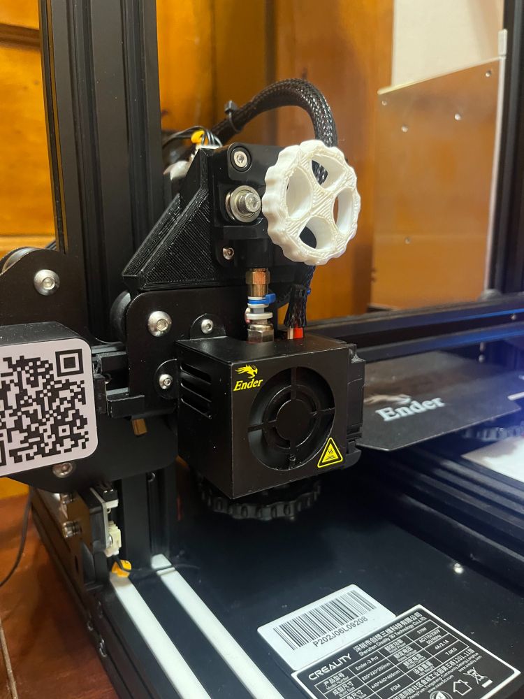 Extruder with direct-drive modification