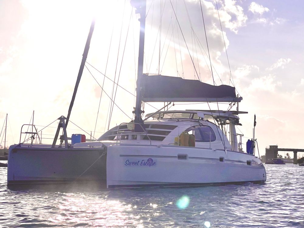 Sweet-escape-Leopard40-catamaran-for-sale