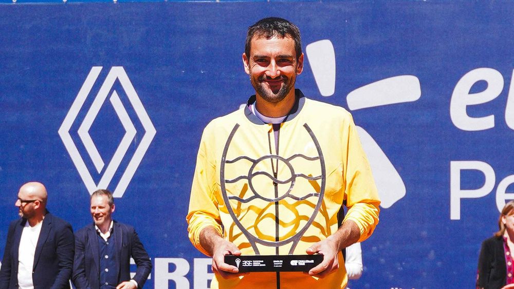 Marin cilic with trophy
