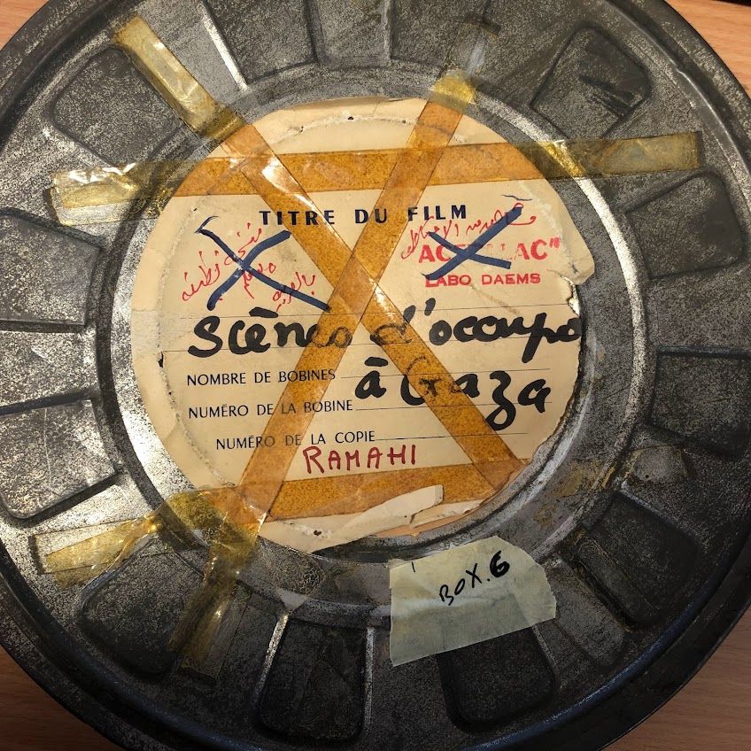 Boite contenant les bobines 16 mm du film «Scènes d’occupations à Gaza». © La Cinémathèque de Toulouse