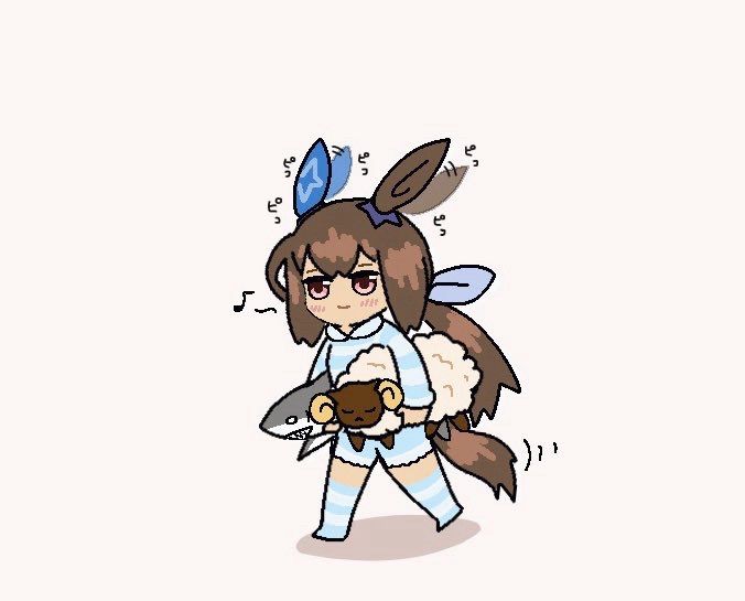 お気に入りのふわふわぬいぐるみ抱っこしてウキウキなアヤべさんです。良い夢見てね…