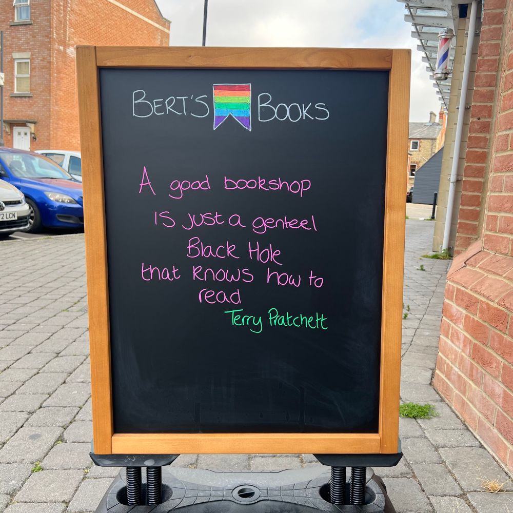 A good bookshop is just a genteel black hole that knows how to read - Terry Pratchett 