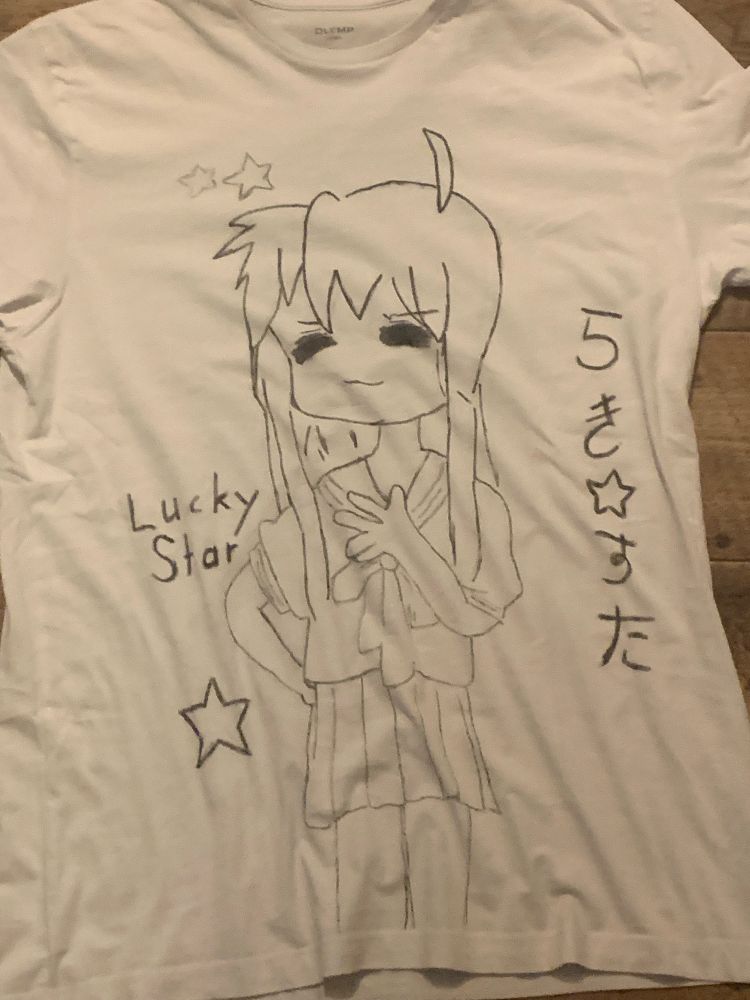 shitty shirt withe konata drawn on it